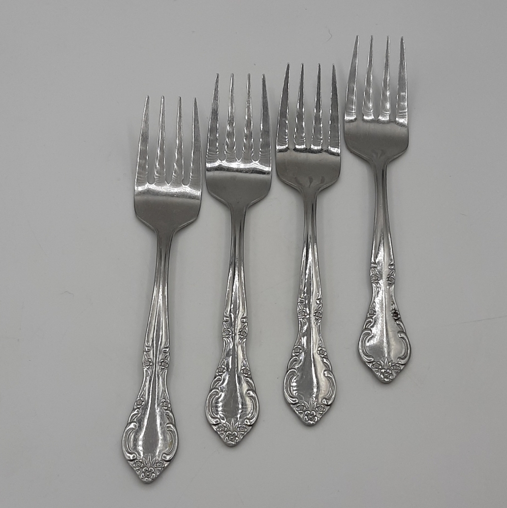Estia Cascade Stainless 6 1/8" Dinner Salad Fork Set of 4